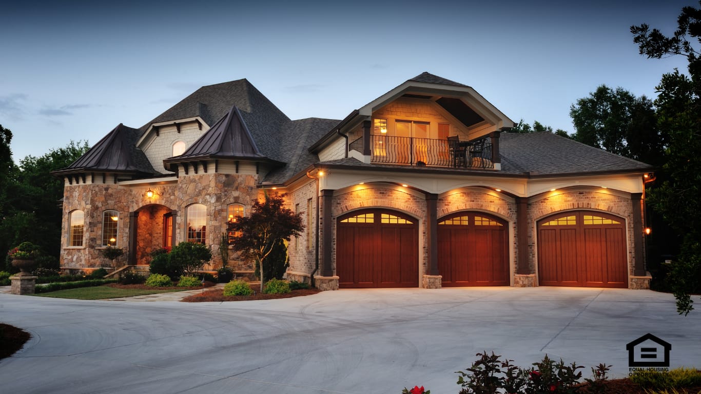 A Scenic Drive Guide: Architectural Highlights & Estate-Style Homes Around Lancaster County